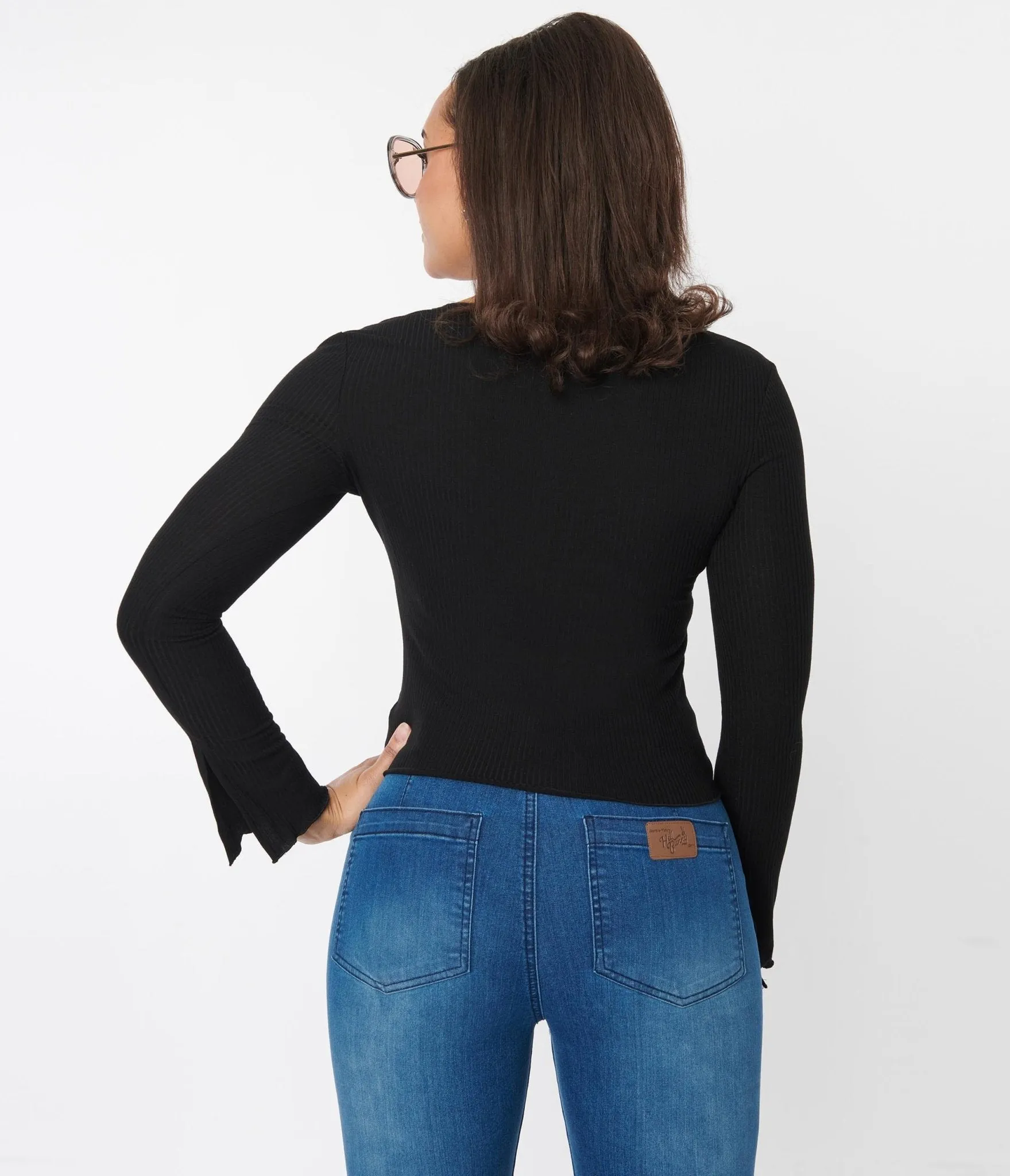 Black Scallop Hem Ruched Long Sleeve Top