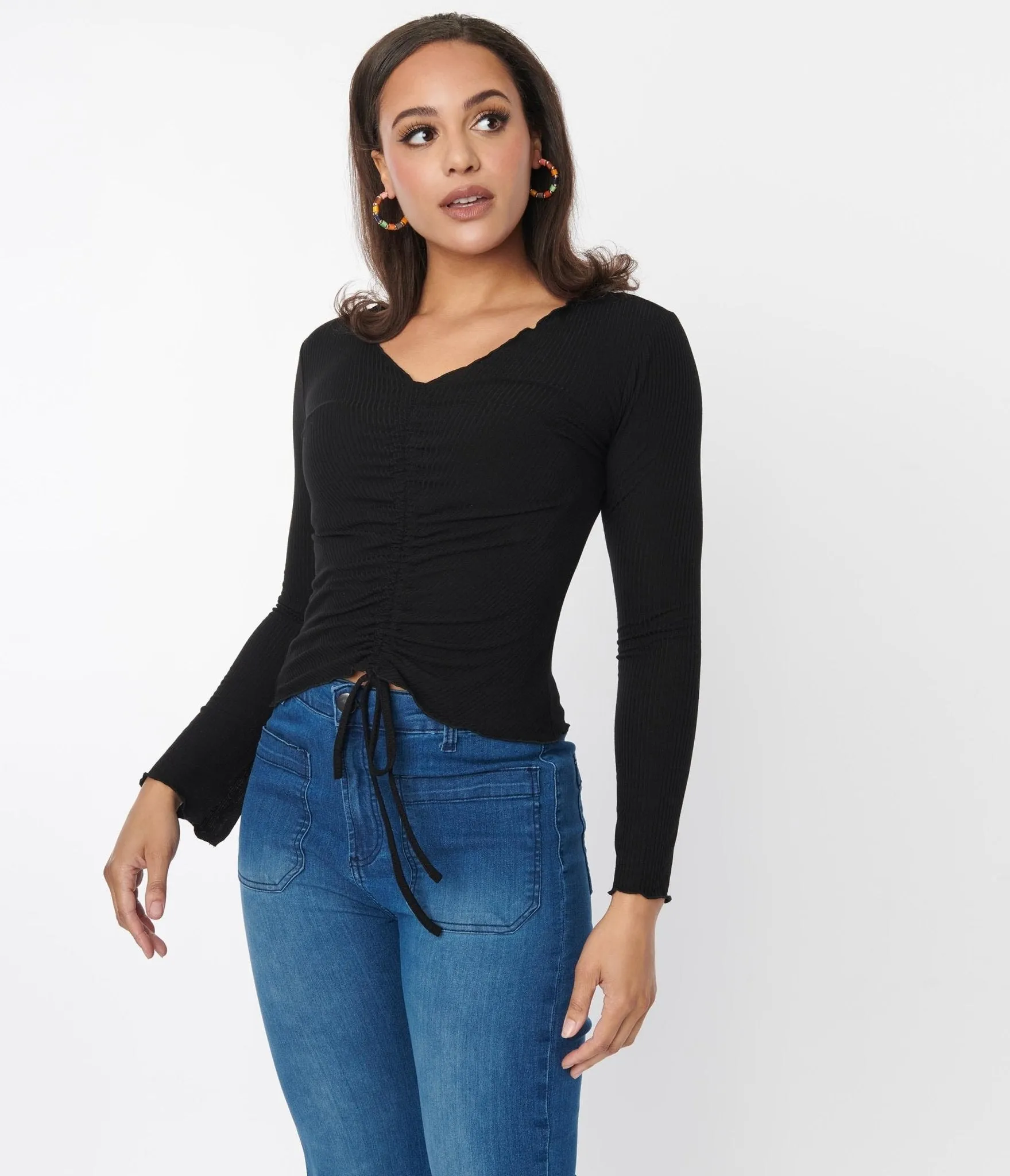 Black Scallop Hem Ruched Long Sleeve Top