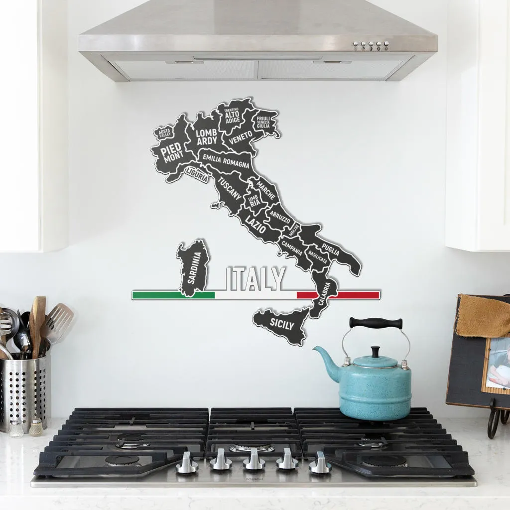 Italian Regions Map & Minimlaist Flag- Colored Metal Art