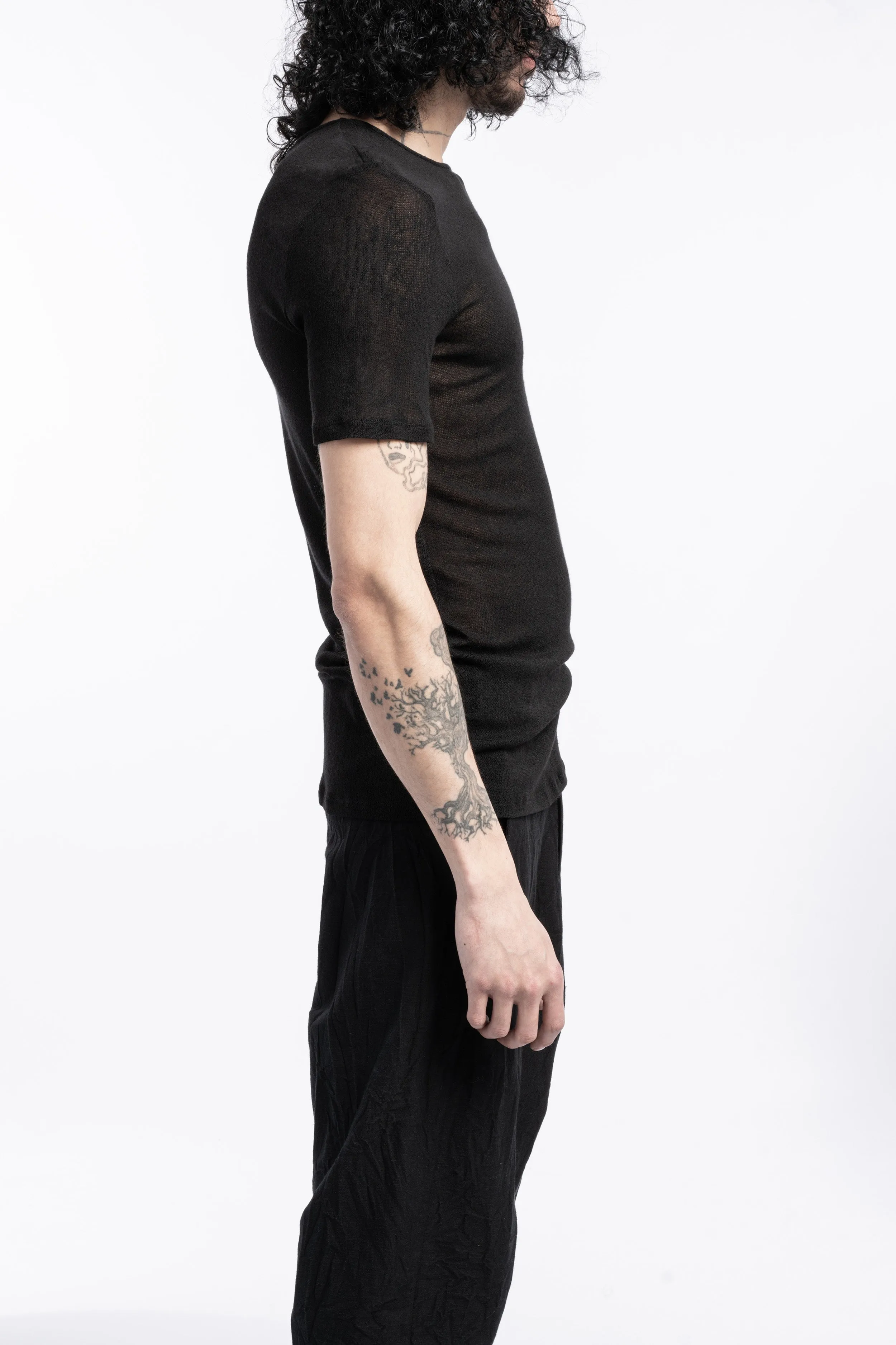 Lightweight knit t-shirt