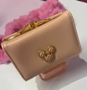 Mickey Clutch Purse > Soft Pink