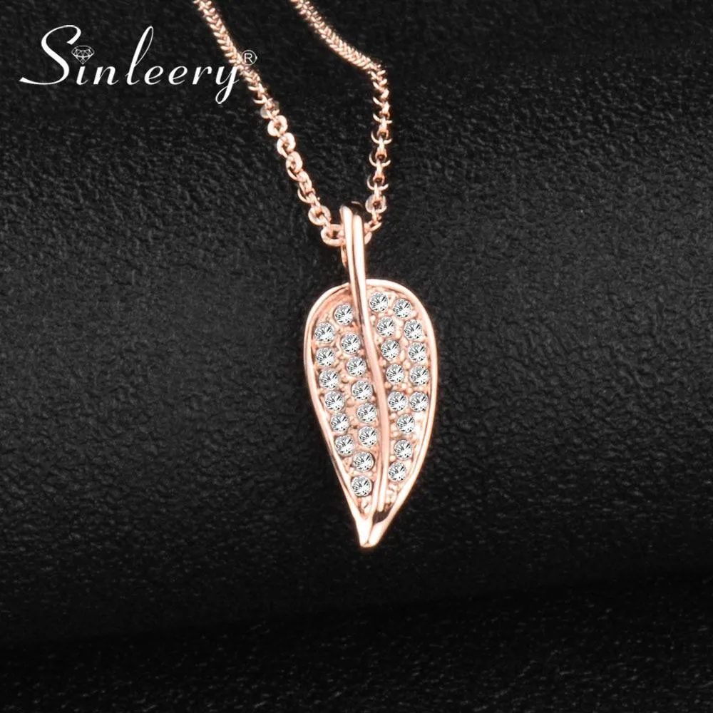 new stylish Charm Full Clear Cubic Zirconia Leaf Pendant Necklace