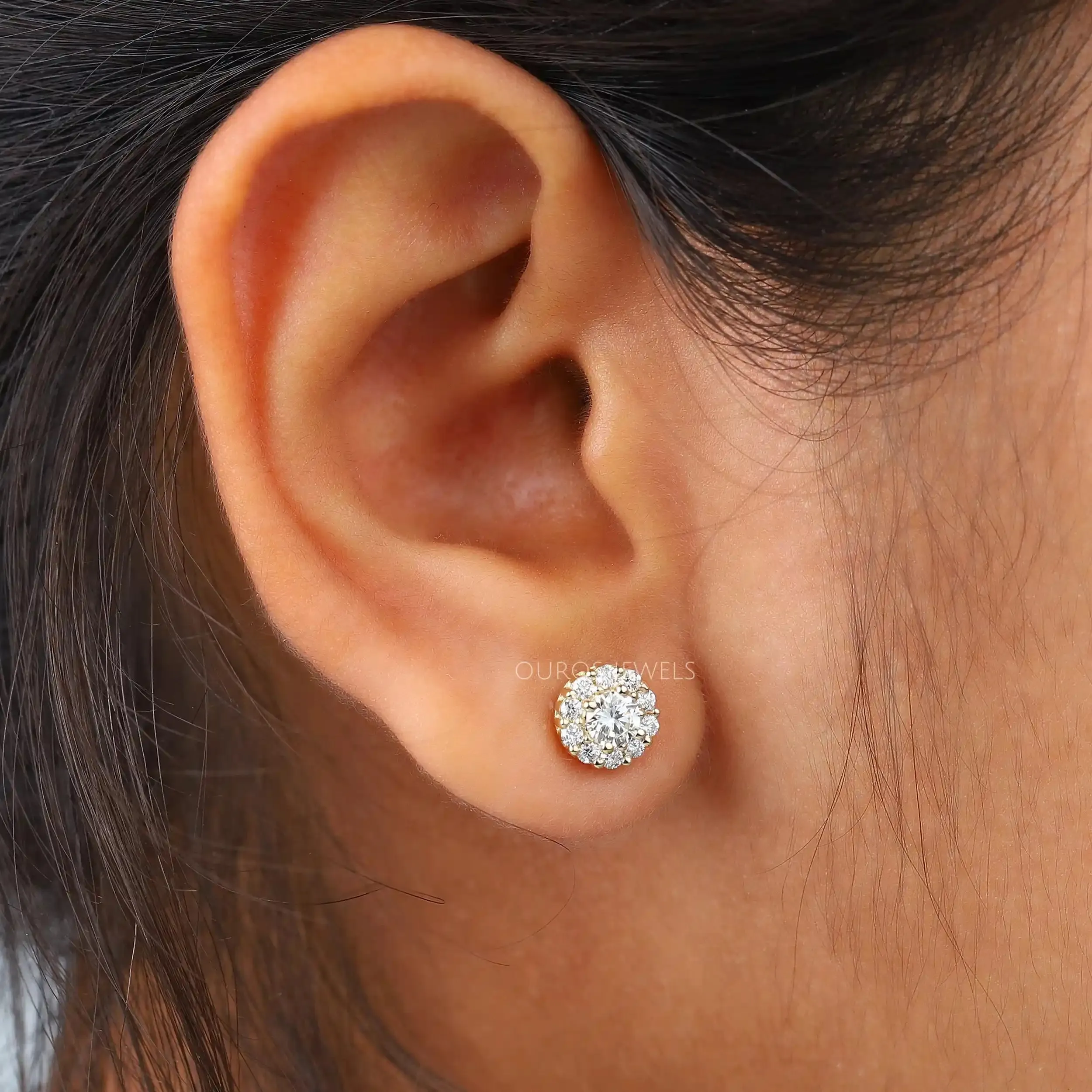 Round Cut Stylish Halo Stud Earrings