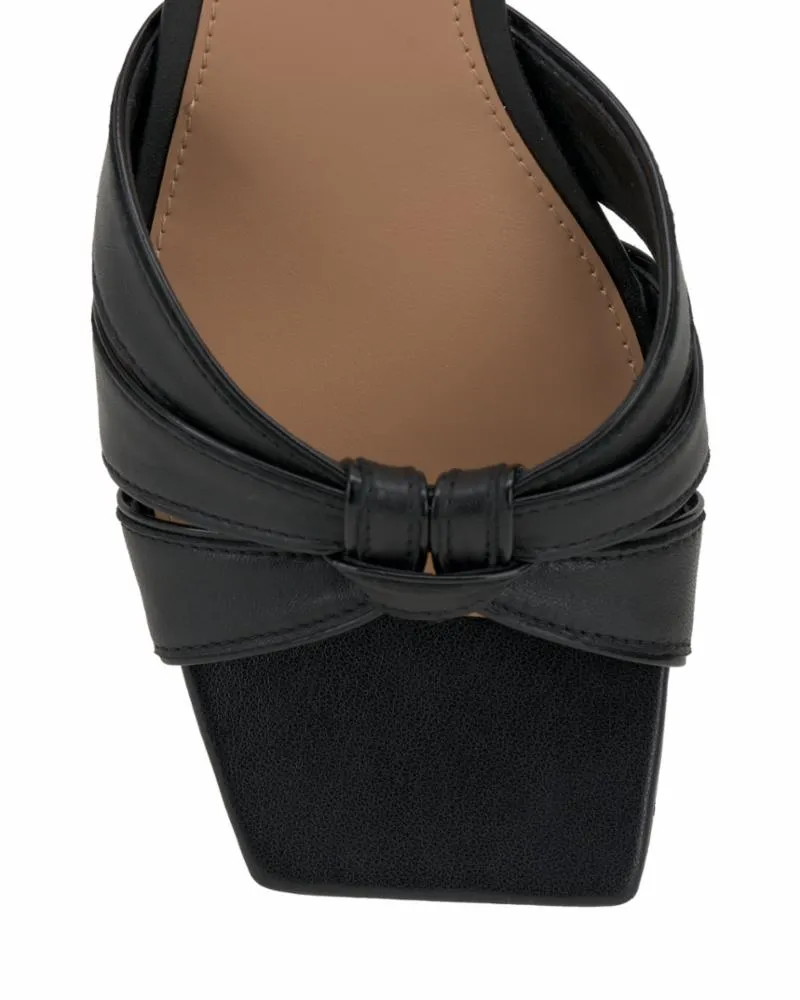 Vince Camuto SELARIES BLACK/BABY SHEEP SOFT PAT